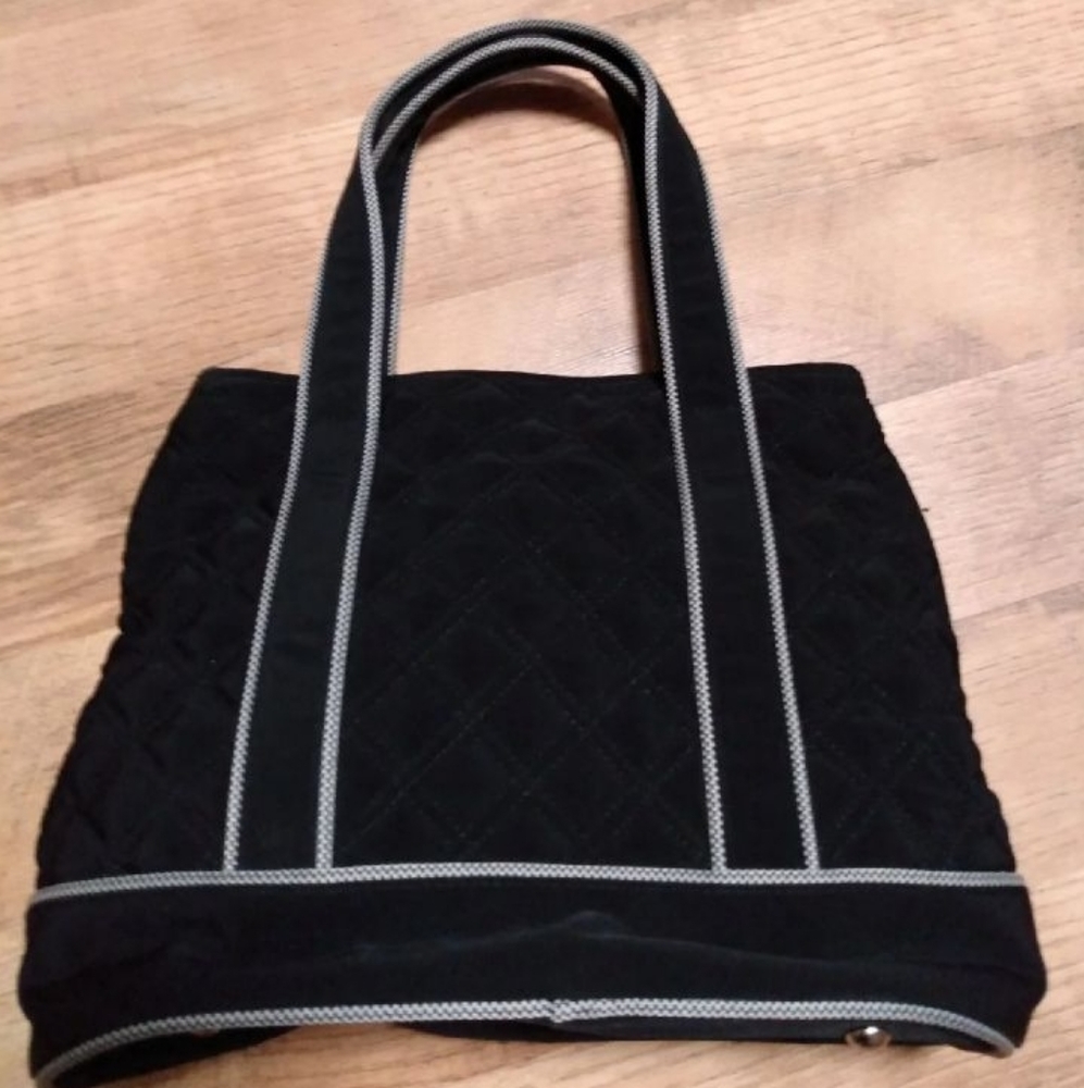 Vera Bradley  mid size handbag